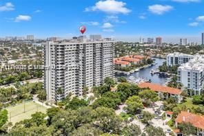 For Sale: $395,000 (2 beds, 2 baths, 1330 Square Feet)