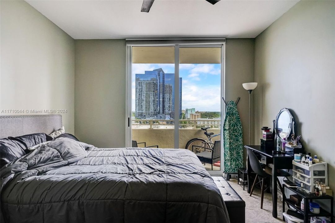 For Sale: $454,000 (2 beds, 2 baths, 1270 Square Feet)