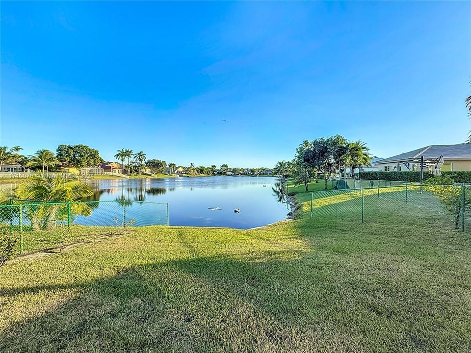 For Sale: $1,090,000 (4 beds, 2 baths, 2766 Square Feet)