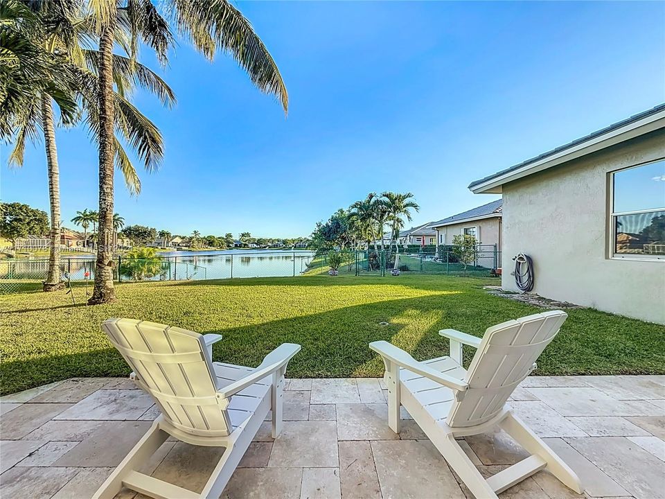 For Sale: $1,090,000 (4 beds, 2 baths, 2766 Square Feet)