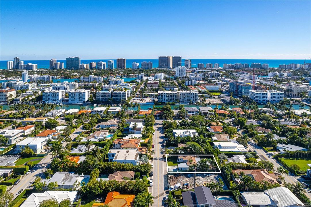 For Sale: $4,250,000 (4 beds, 2 baths, 2093 Square Feet)