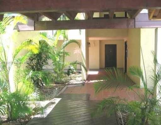 Recently Rented: $2,600 (3 beds, 2 baths, 1150 Square Feet)