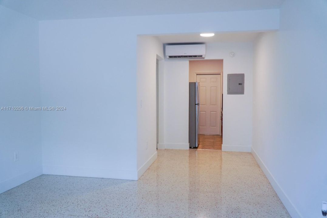 Recently Rented: $1,700 (0 beds, 1 baths, 3854 Square Feet)