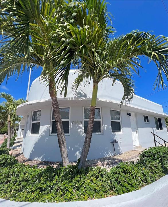 Recently Rented: $1,700 (0 beds, 1 baths, 3854 Square Feet)