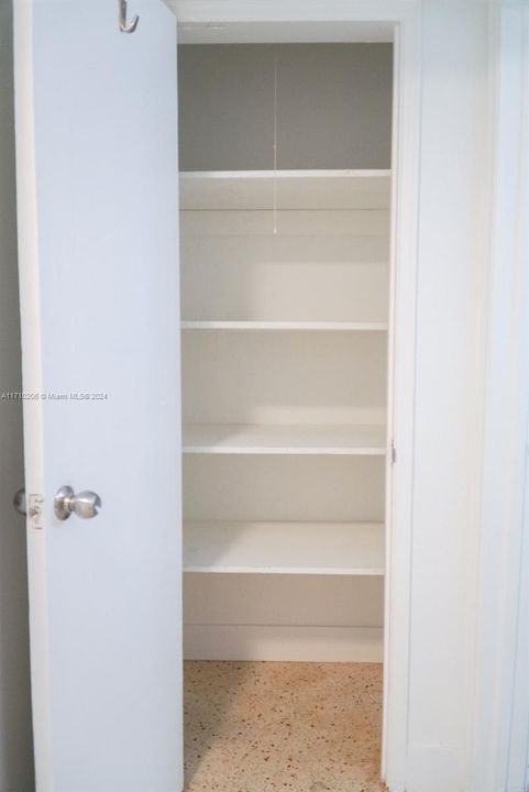 Recently Rented: $1,700 (0 beds, 1 baths, 3854 Square Feet)