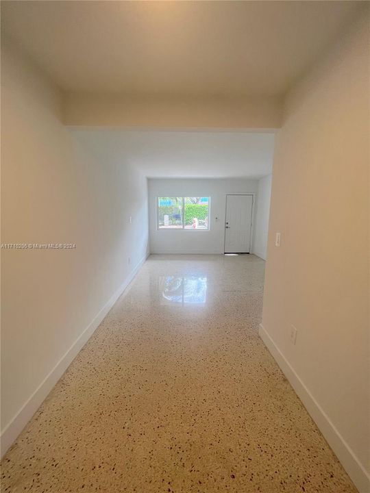 Recently Rented: $1,700 (0 beds, 1 baths, 3854 Square Feet)