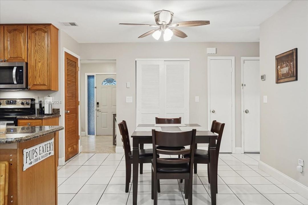 For Sale: $374,900 (3 beds, 2 baths, 1521 Square Feet)