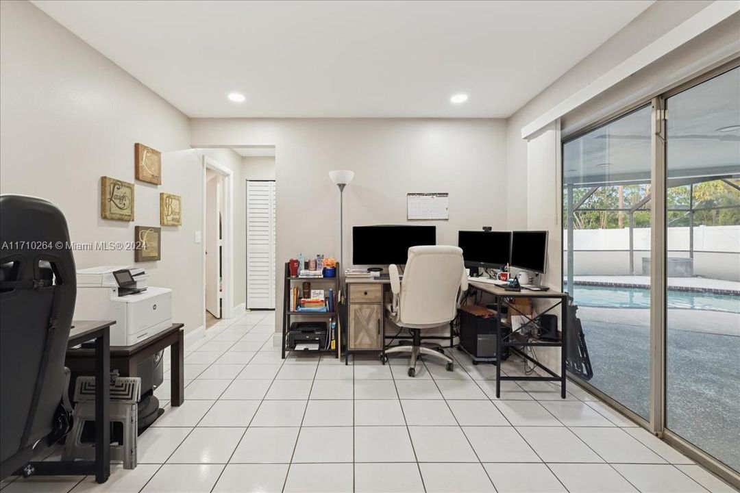 For Sale: $374,900 (3 beds, 2 baths, 1521 Square Feet)