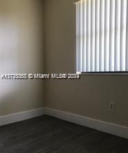 For Rent: $2,450 (3 beds, 2 baths, 993 Square Feet)