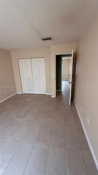 For Rent: $2,700 (3 beds, 2 baths, 1221 Square Feet)