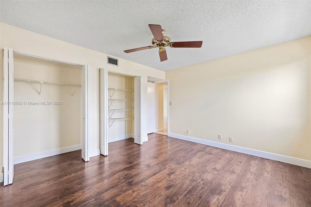 For Rent: $2,500 (2 beds, 2 baths, 1205 Square Feet)