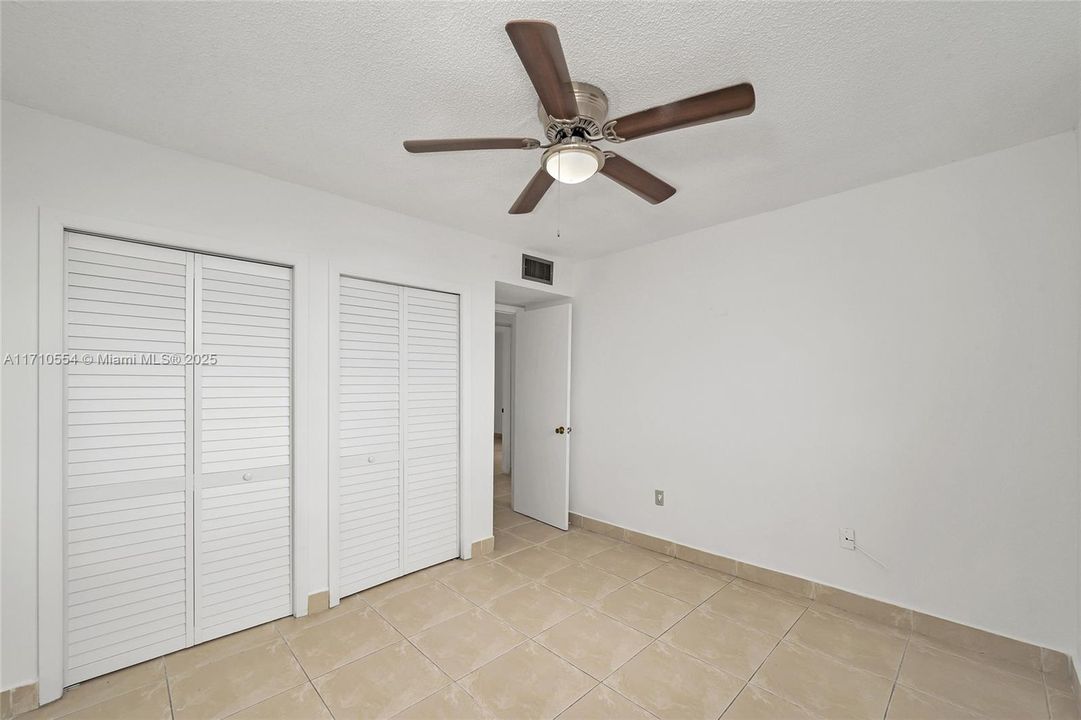 For Sale: $249,900 (3 beds, 2 baths, 1120 Square Feet)