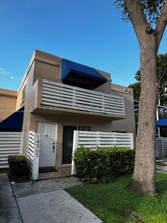 En Venta: $455,000 (3 camas, 2 baños, 1592 Pies cuadrados)