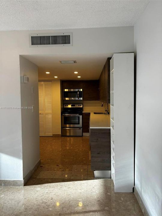 En Venta: $455,000 (3 camas, 2 baños, 1592 Pies cuadrados)