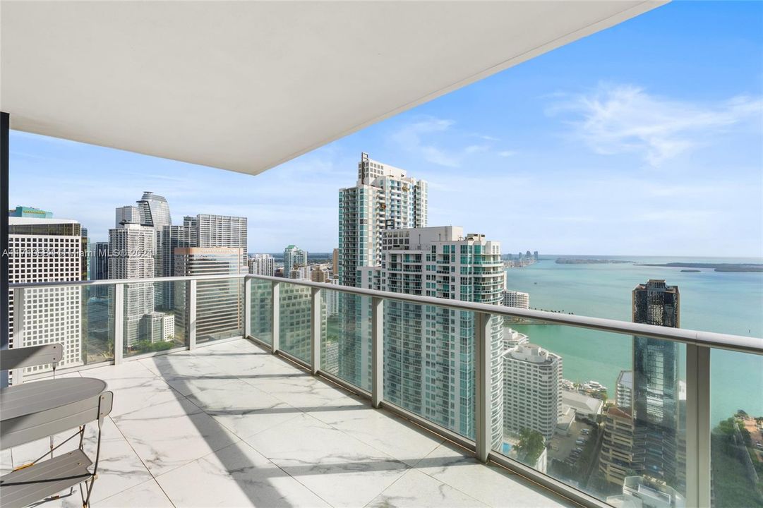 For Sale: $1,750,000 (3 beds, 3 baths, 1753 Square Feet)