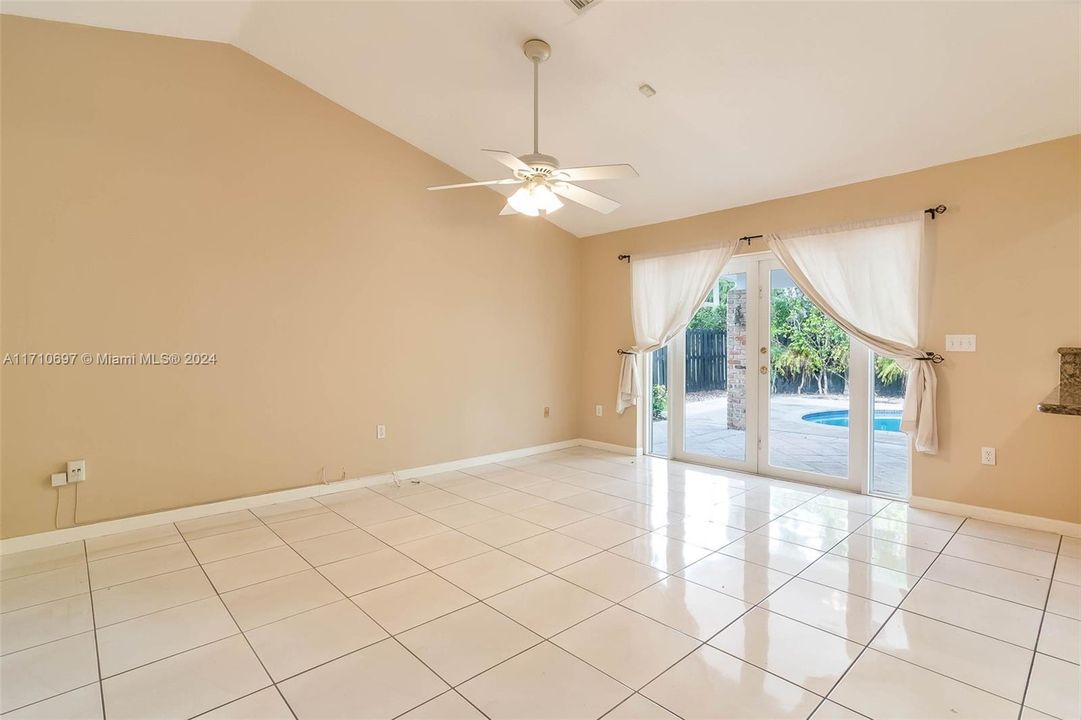 For Rent: $6,500 (5 beds, 3 baths, 2558 Square Feet)