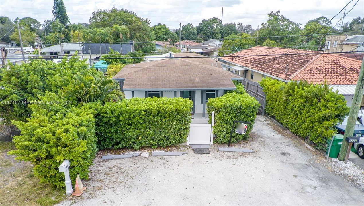 En Venta: $850,000 (3 camas, 2 baños, 2173 Pies cuadrados)