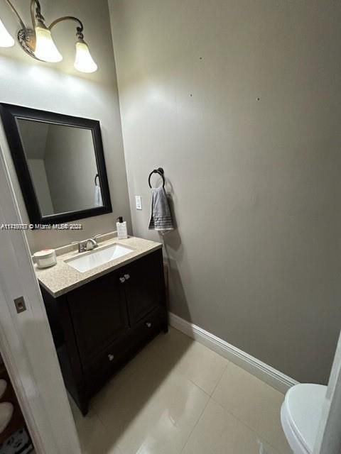 For Rent: $2,599 (2 beds, 2 baths, 1056 Square Feet)