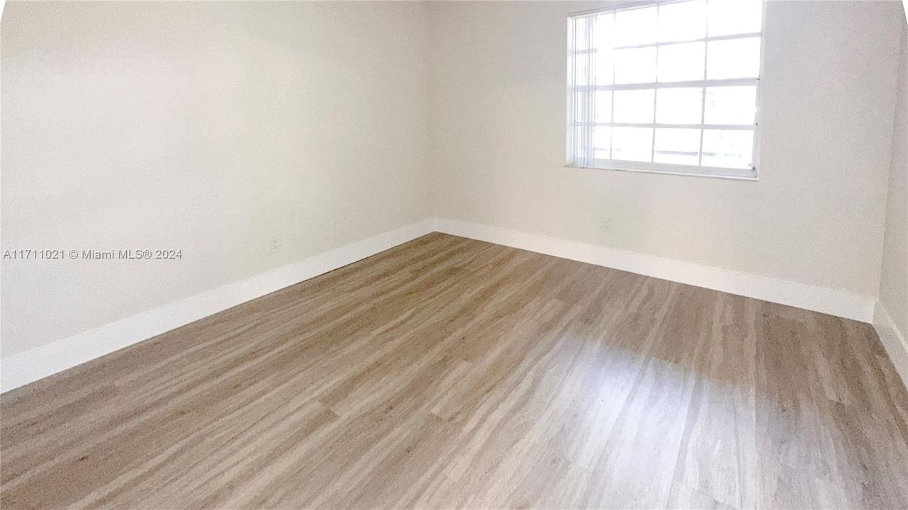 For Rent: $2,100 (2 beds, 2 baths, 932 Square Feet)