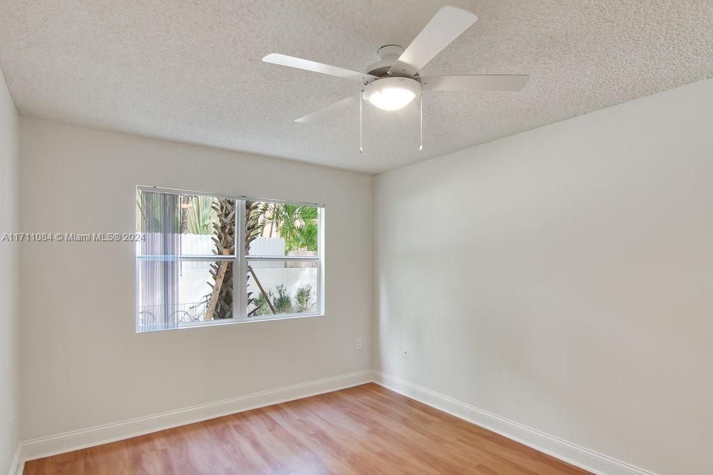 For Rent: $2,913 (2 beds, 2 baths, 1054 Square Feet)