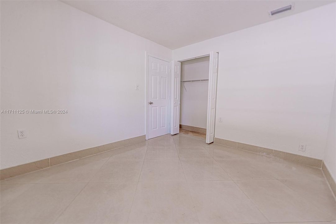 For Rent: $3,000 (3 beds, 2 baths, 1500 Square Feet)