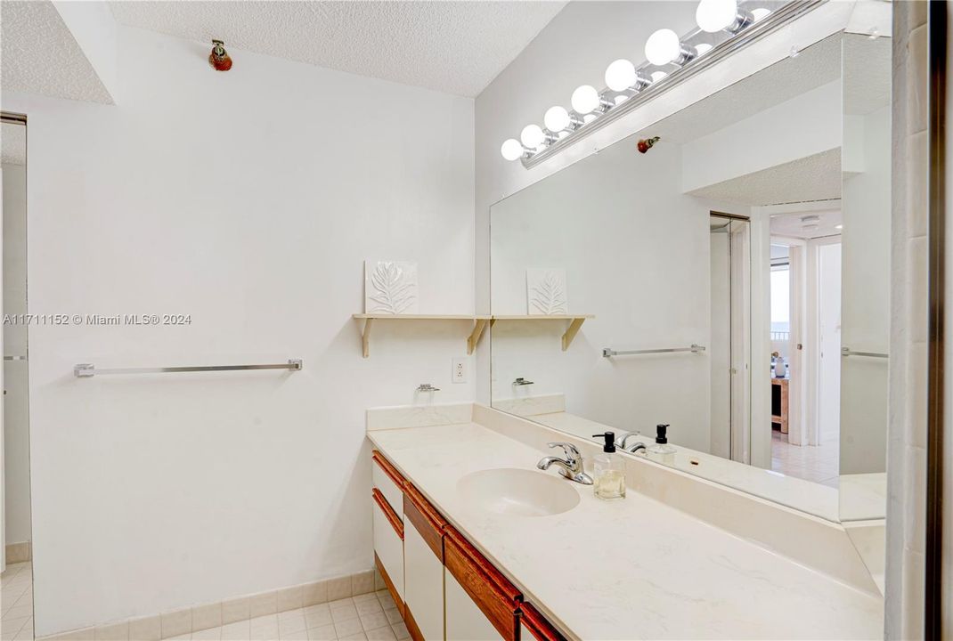 For Sale: $739,000 (3 beds, 2 baths, 1750 Square Feet)