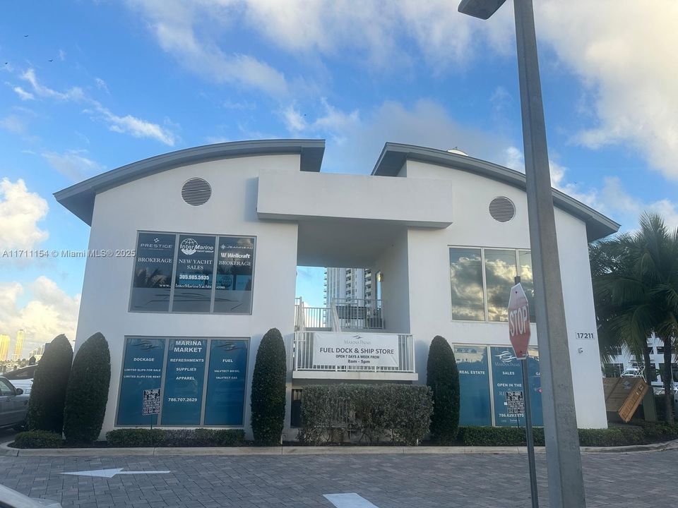 待售: $249,000 (360,406 平方英尺)