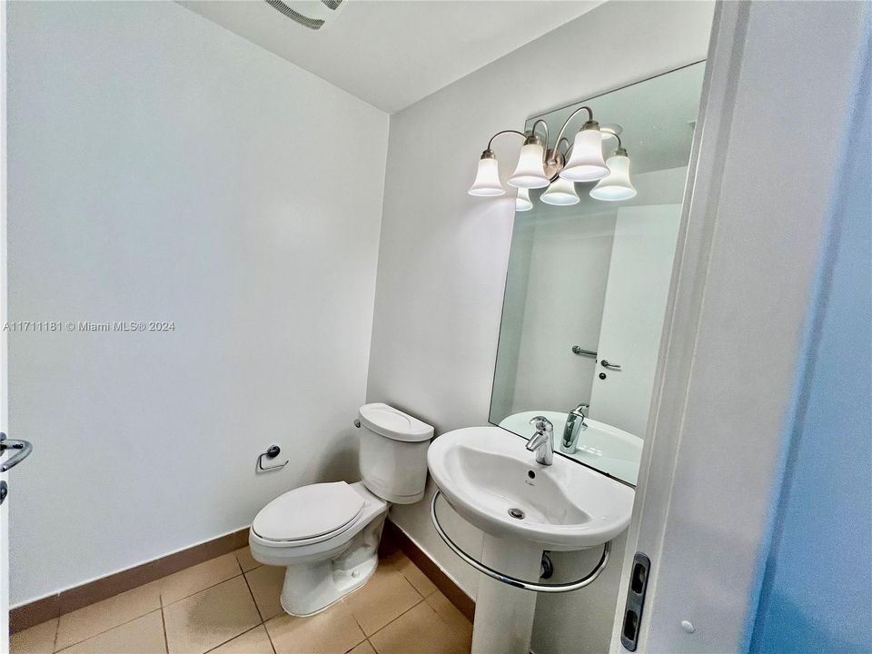 1/2 bathroom