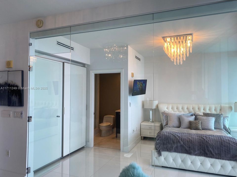 Recently Rented: $9,500 (2 beds, 3 baths, 1487 Square Feet)
