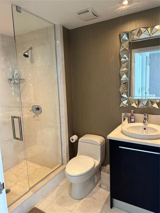 Recently Rented: $9,500 (2 beds, 3 baths, 1487 Square Feet)