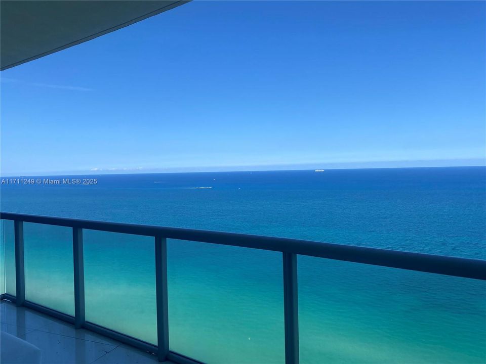 Recently Rented: $9,500 (2 beds, 3 baths, 1487 Square Feet)