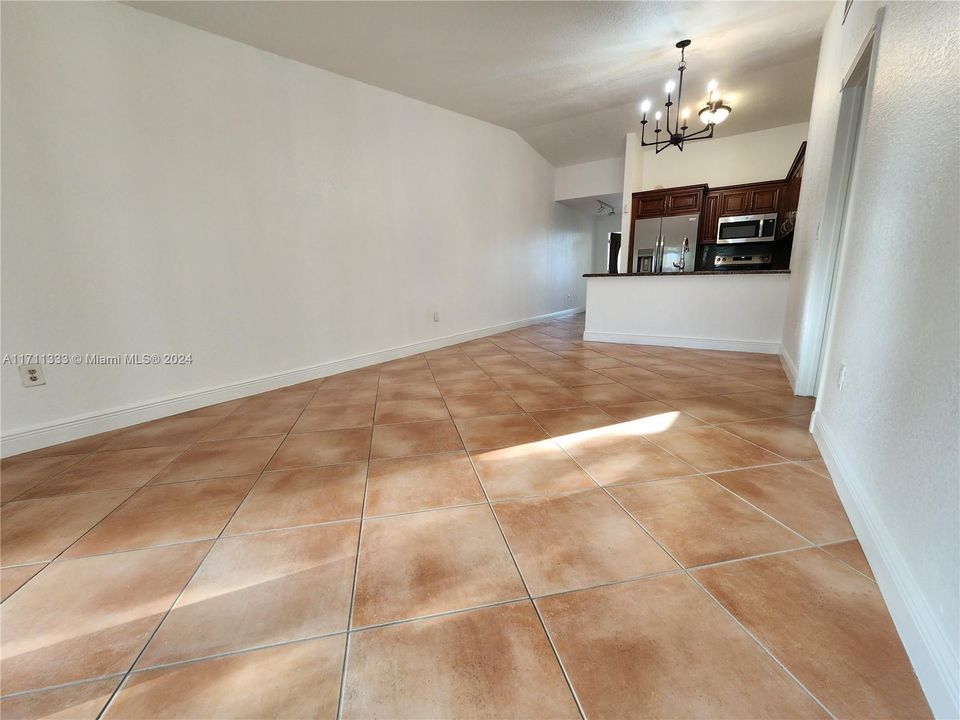 For Rent: $3,100 (3 beds, 2 baths, 1144 Square Feet)