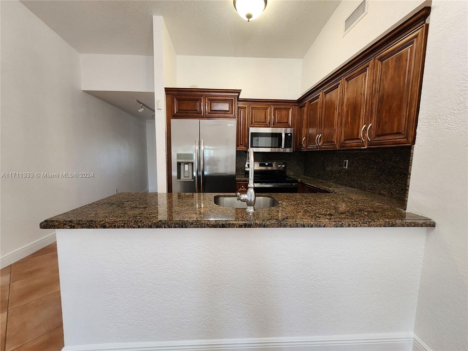 For Rent: $3,100 (3 beds, 2 baths, 1144 Square Feet)