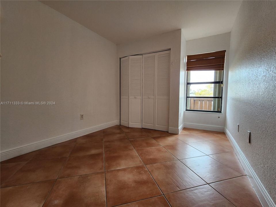 For Rent: $3,100 (3 beds, 2 baths, 1144 Square Feet)