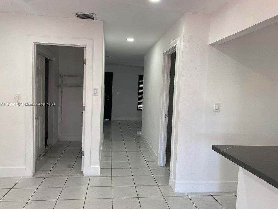 For Rent: $3,075 (3 beds, 2 baths, 1145 Square Feet)