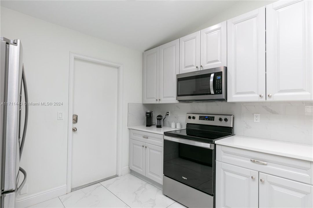 For Sale: $505,900 (2 beds, 2 baths, 1524 Square Feet)