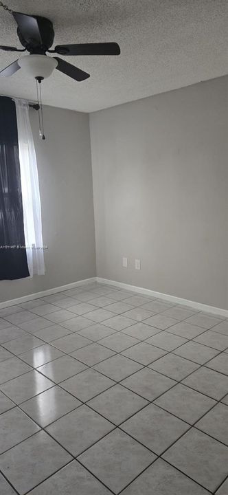 For Rent: $2,400 (2 beds, 2 baths, 747 Square Feet)