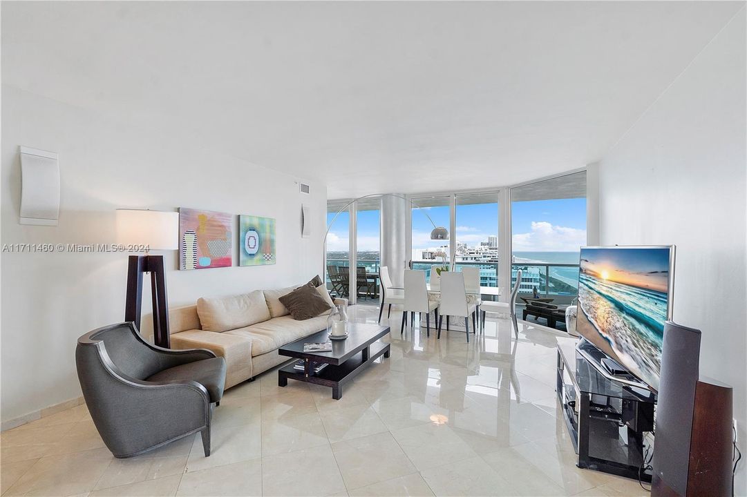 For Sale: $1,680,000 (2 beds, 2 baths, 1750 Square Feet)