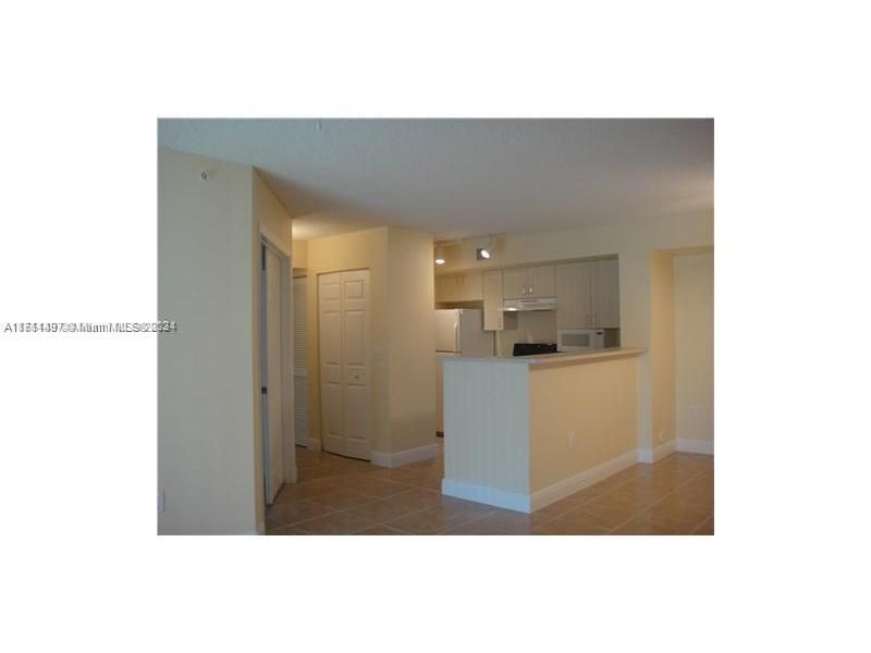 For Sale: $329,900 (3 beds, 2 baths, 1058 Square Feet)