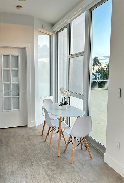 Breakfast nook
