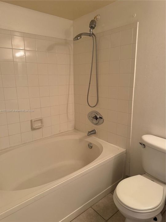 For Rent: $1,850 (1 beds, 1 baths, 793 Square Feet)