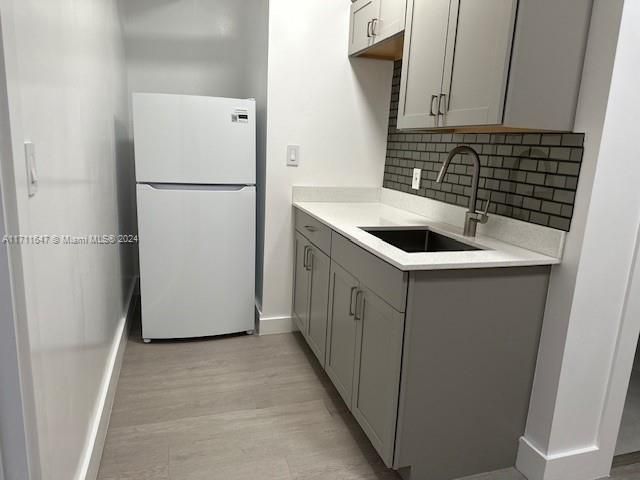 For Rent: $1,550 (1 beds, 1 baths, 3628 Square Feet)