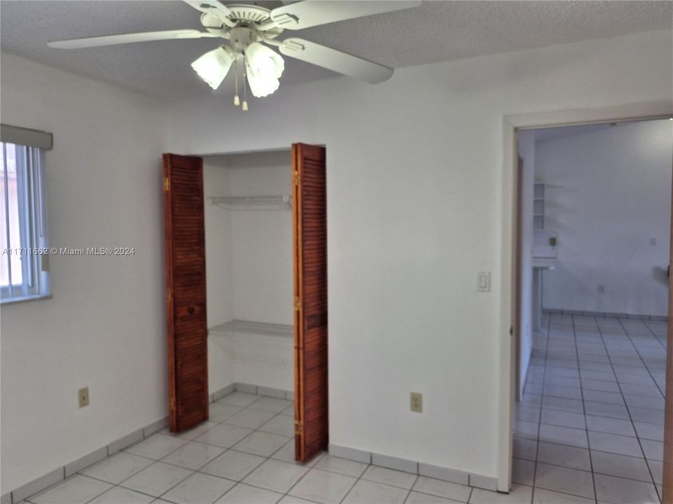 For Rent: $2,550 (2 beds, 2 baths, 960 Square Feet)