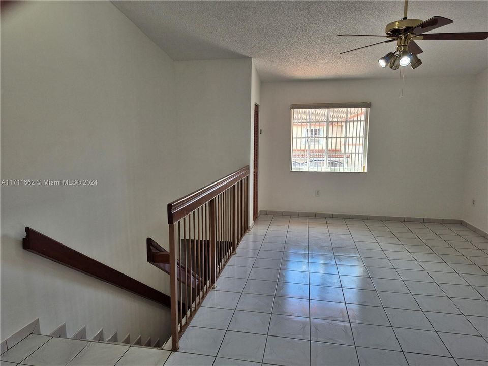 For Rent: $2,550 (2 beds, 2 baths, 960 Square Feet)