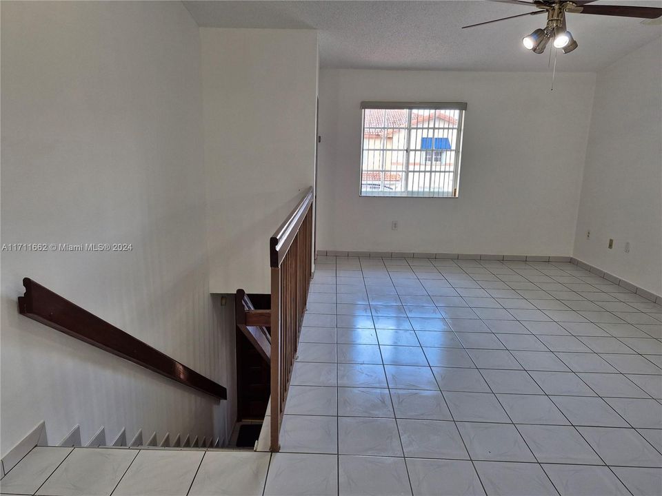 For Rent: $2,550 (2 beds, 2 baths, 960 Square Feet)