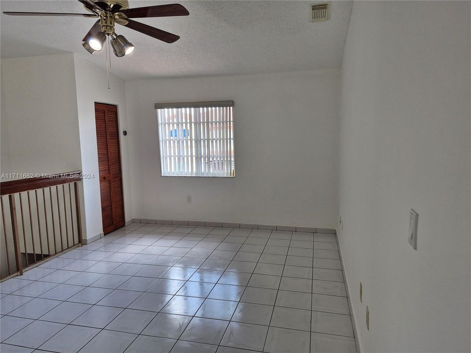 For Rent: $2,550 (2 beds, 2 baths, 960 Square Feet)