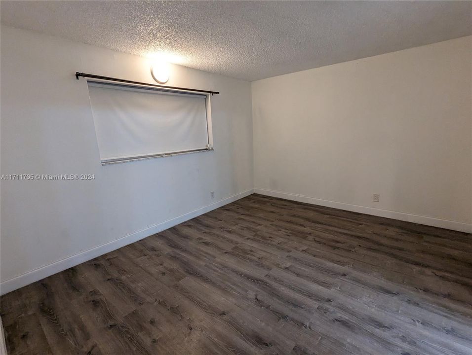 For Rent: $1,600 (1 beds, 1 baths, 750 Square Feet)