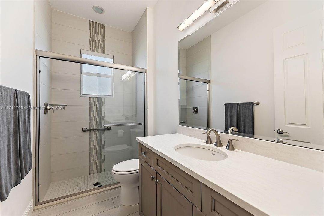 For Sale: $427,000 (2 beds, 2 baths, 1515 Square Feet)