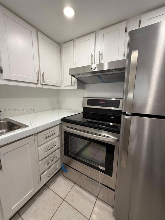 For Rent: $2,200 (2 beds, 2 baths, 1255 Square Feet)