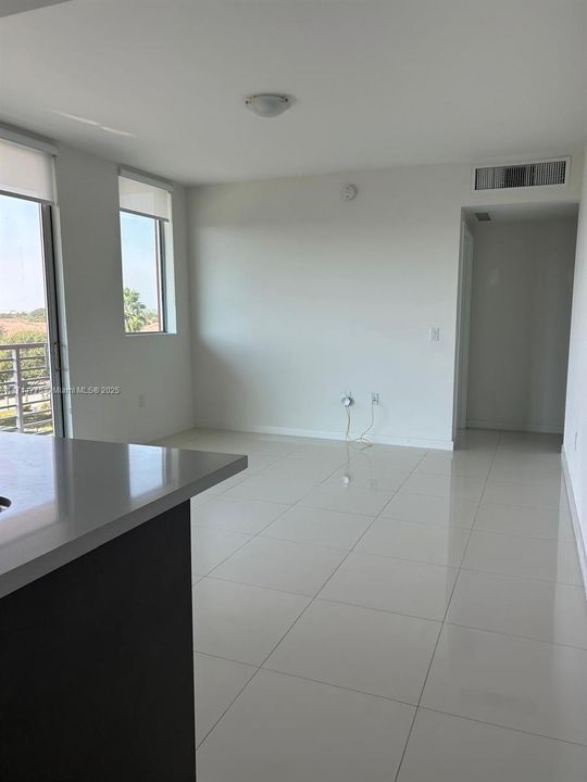 En Venta: $315,000 (1 camas, 1 baños, 668 Pies cuadrados)